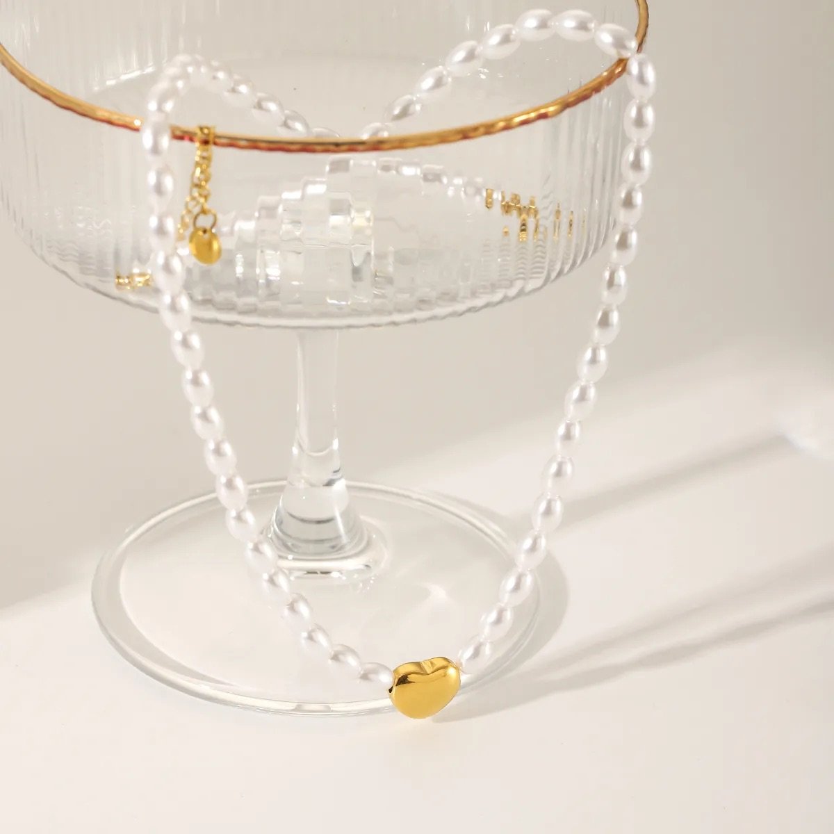 Wrap Around Pearl Heart Necklace main image 1